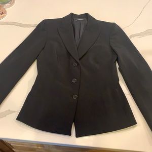 Tahari Women’s Career Blazer size 2 Black